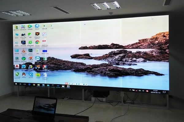現代會議室使用0.88mm拼接屏好還是LED顯示屏好？