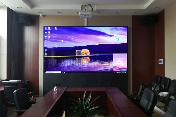 現代會議室使用哪種顯示大屏比較好？