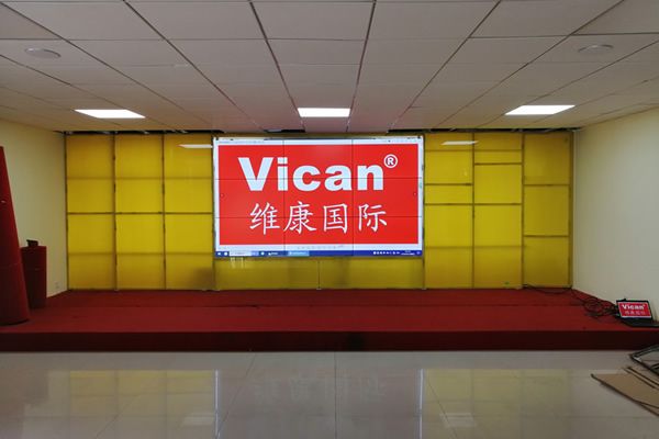 投影儀和拼接屏有什么區別，優缺點有哪些