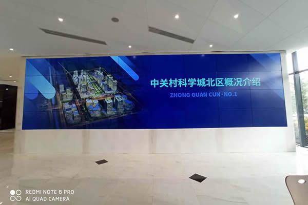 拼接屏是怎樣實現不變形拼接顯示的？