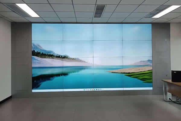 一塊55寸液晶拼接屏大概多少錢(qián)？