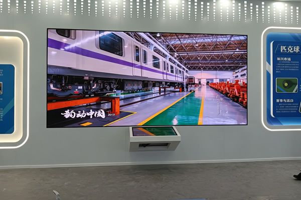 LED顯示屏選型常見誤區：參數越高越好？間距越小越清晰？